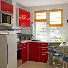 Small kitchen design with a bar counter-4
