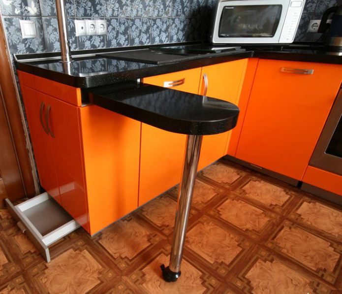 pull-out bar counter in a small kitchen