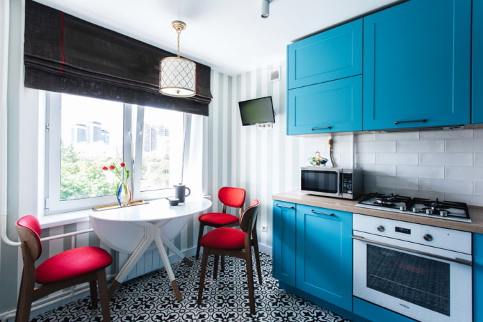 furniture arrangement in the interior of a small-sized kitchen