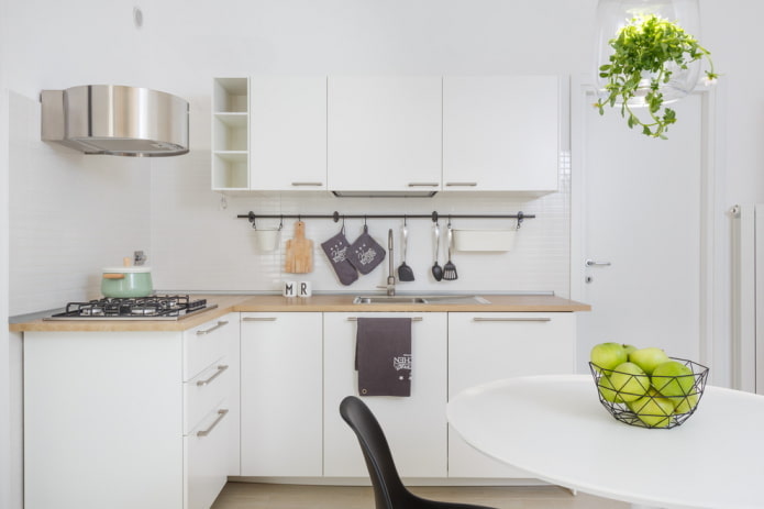 color scheme of a small-sized kitchen