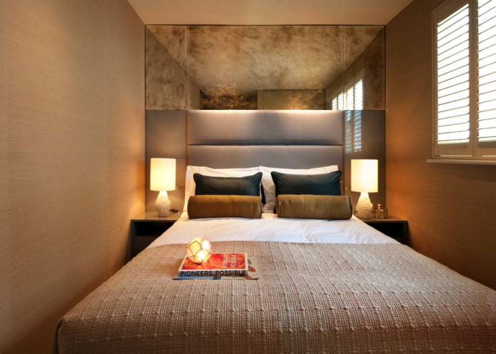 mirror in the bedroom