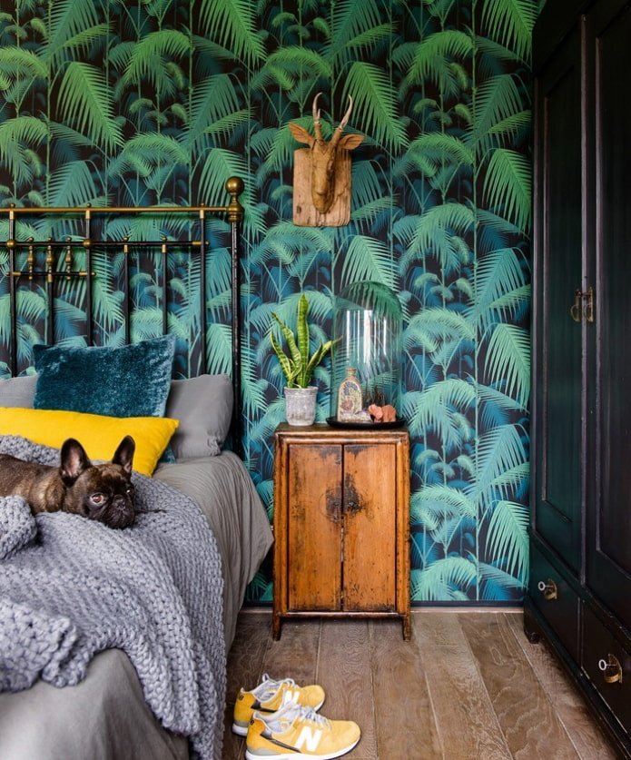floral print wallpaper