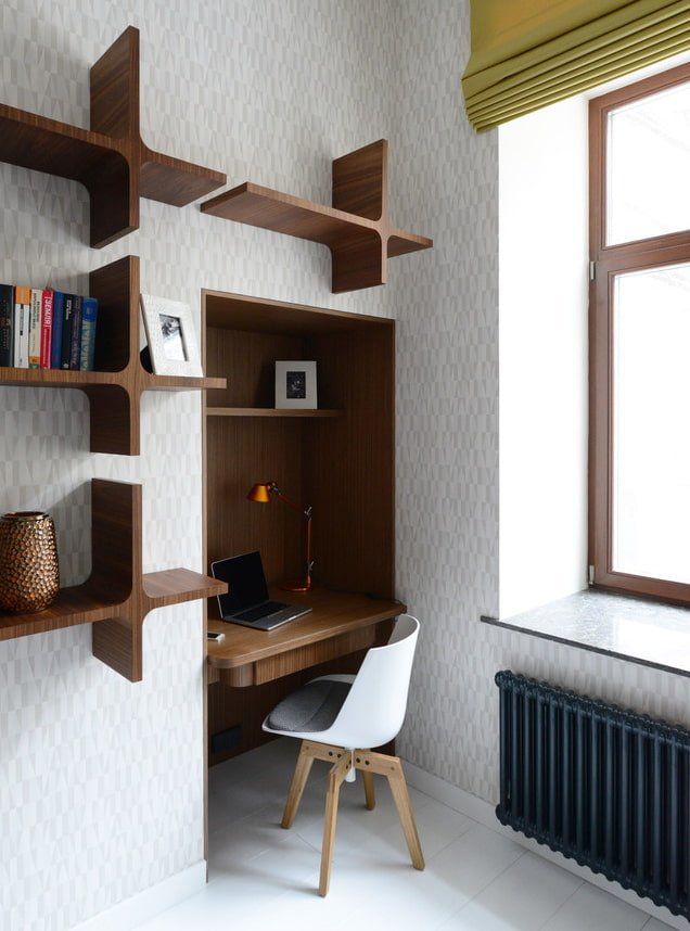 niche with a work area in the interior