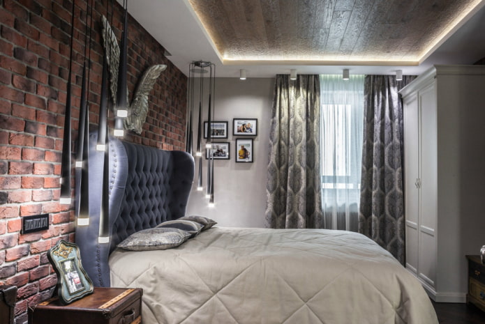 two-level ceiling in the bedroom