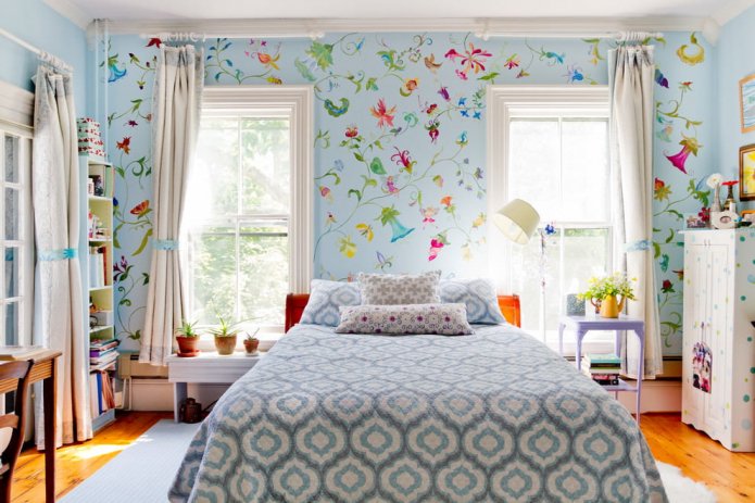 Blue wallpaper with a pattern