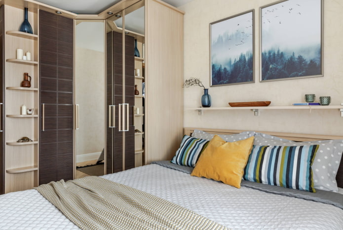 Corner mirrored wardrobe