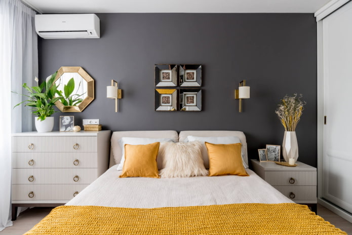 Gray wall in the headboard