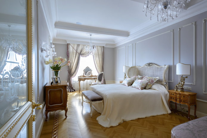 classic style bedroom