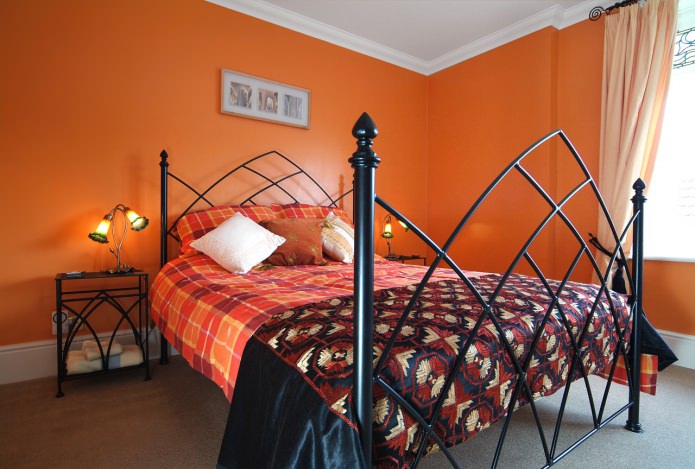 black bed
