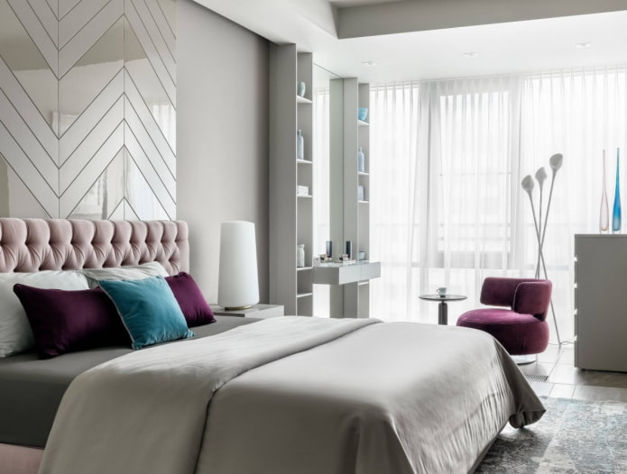 makeup zone in the bedroom