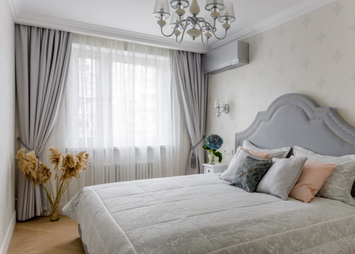 classic style bedroom
