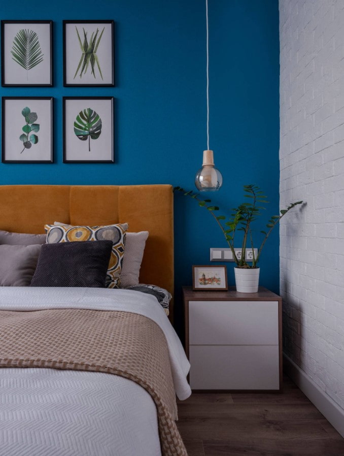 brickwork in the bedroom