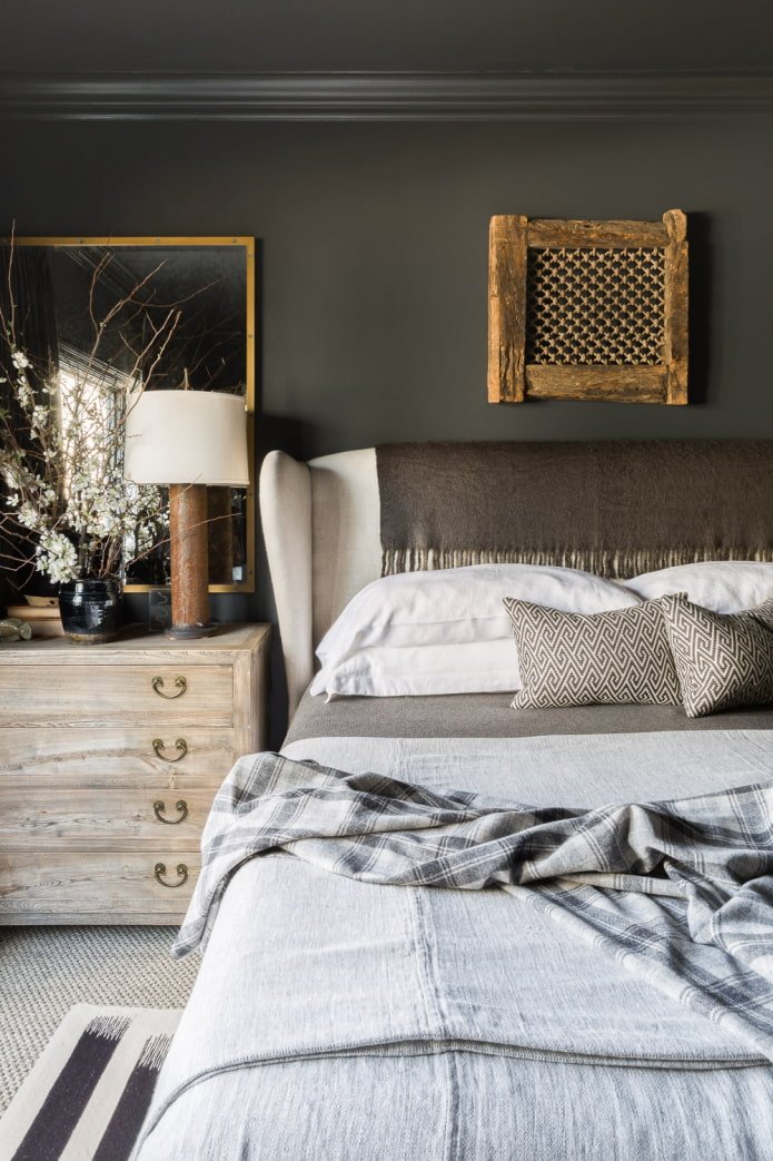chest of drawers instead of a bedside table