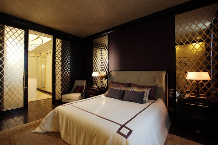 Dark walls in the bedroom 
