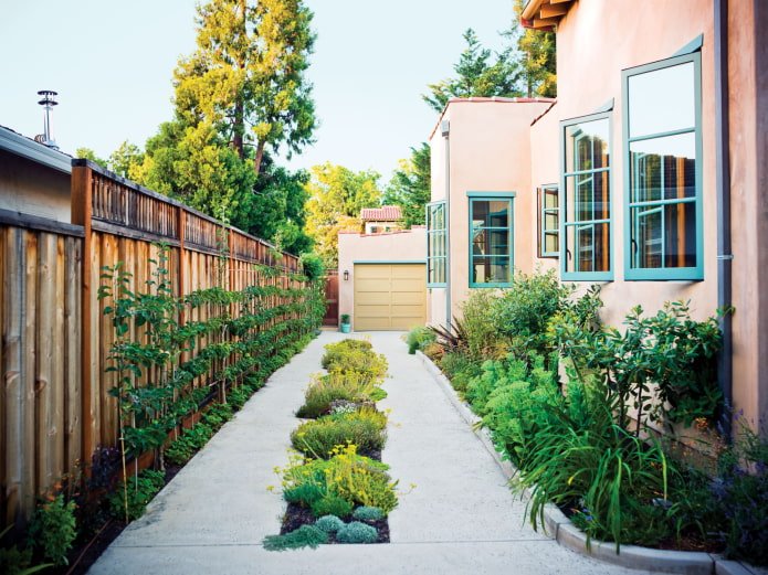 garage in the far part of the plot