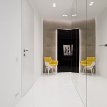 How to decorate the interior of a narrow hallway?-0