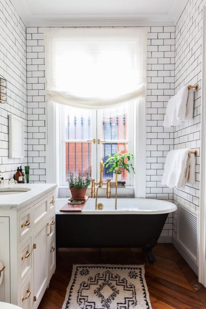 pigeon tiles to the ceiling