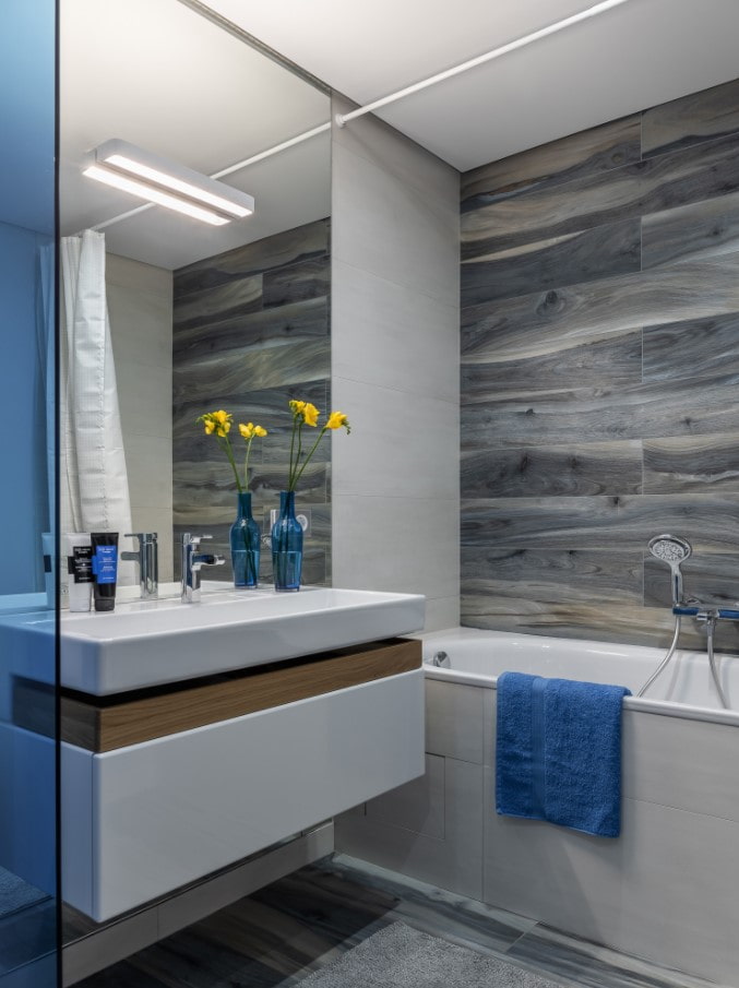 bathroom accents