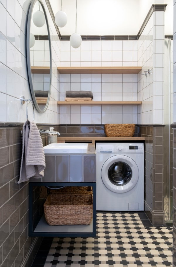 open shelves in the bathroom