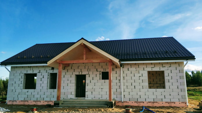 one-story house