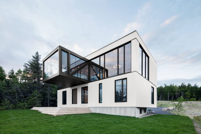 two-storey house in high-tech style