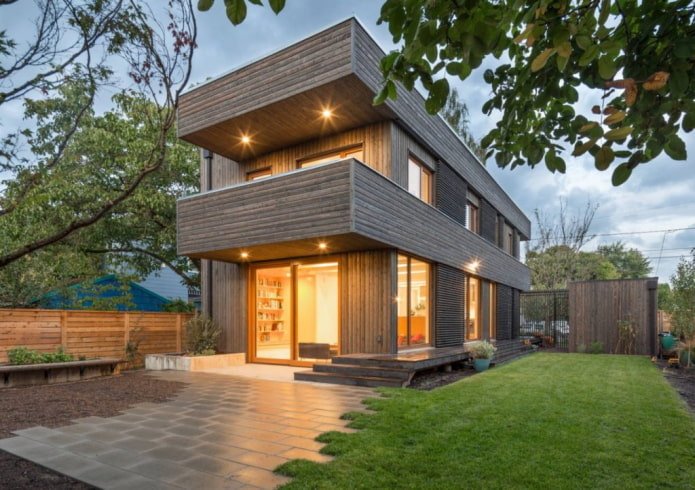 two-storey house in high-tech style
