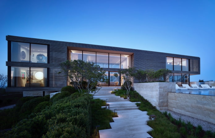 house with a flat roof in the high-tech style