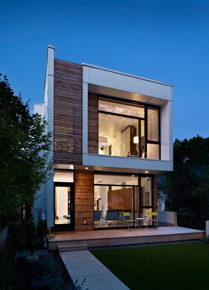 small house in high-tech style