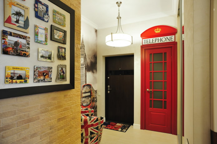 doors of different colors in the interior of the hallway