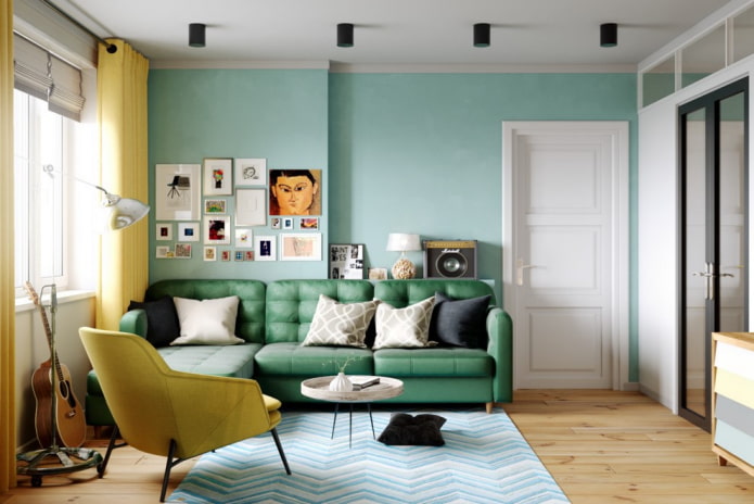 Contrasting combination of doors and laminate