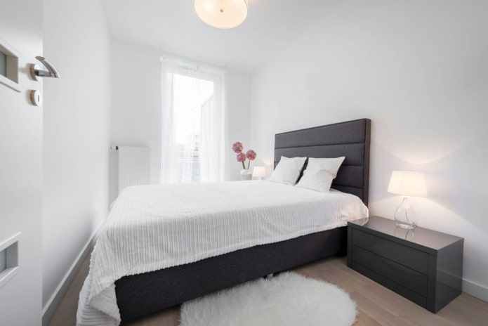 Minimalist bedroom