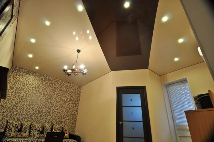 beige and brown stretch structure