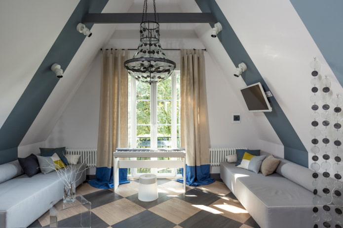 two-color curtains in interior