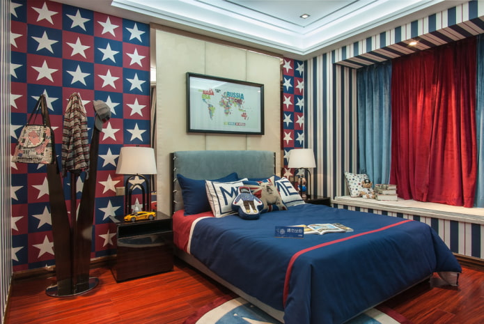 short two-color curtains in the interior