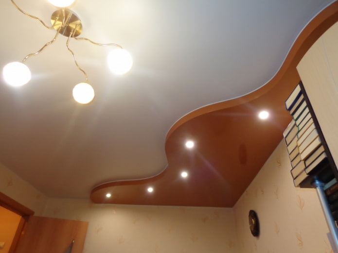 two-level tension structure in the shape of a wave