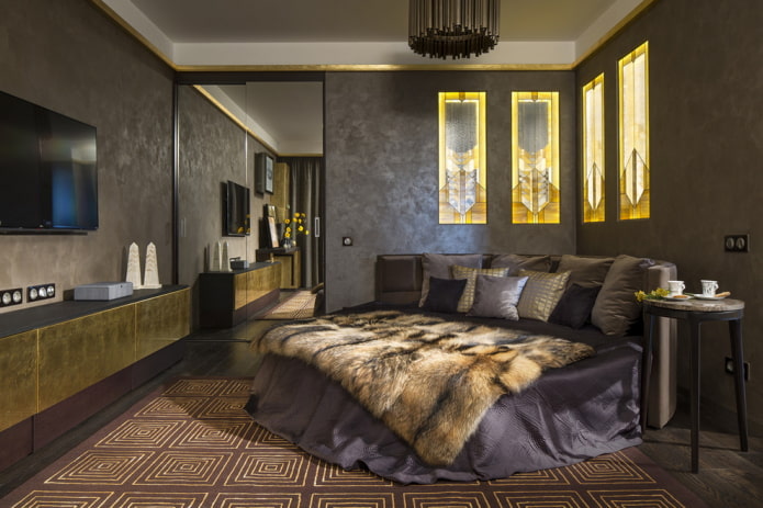 double round bed in the interior