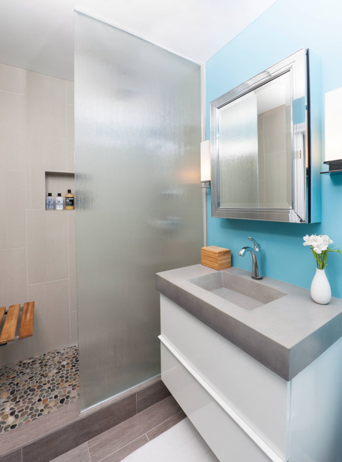 Cabin and sink