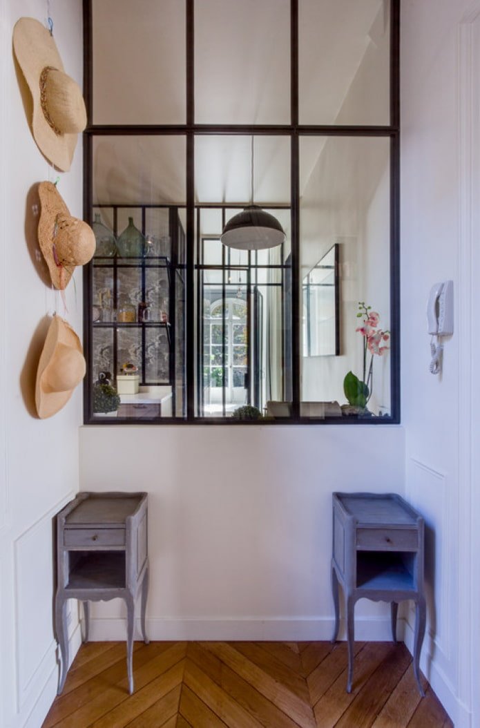 false window from mirrors