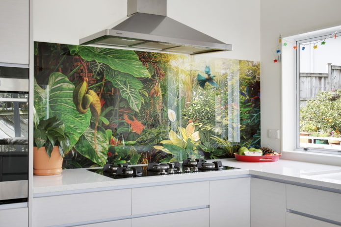 apron design in the kitchen interior