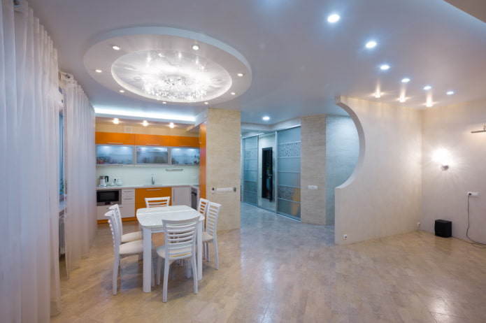 figured ceiling structure in the shape of a circle
