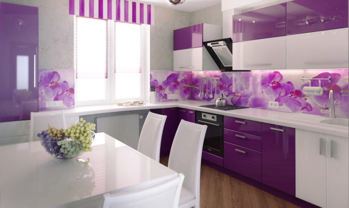 kitchen decoration in purple tones