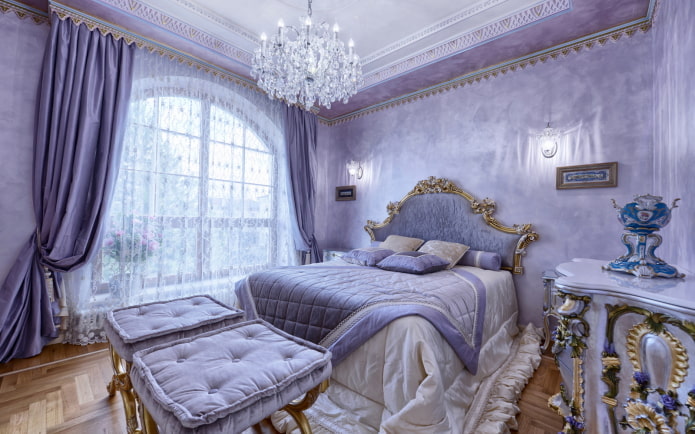 shades of lilac in the bedroom interior