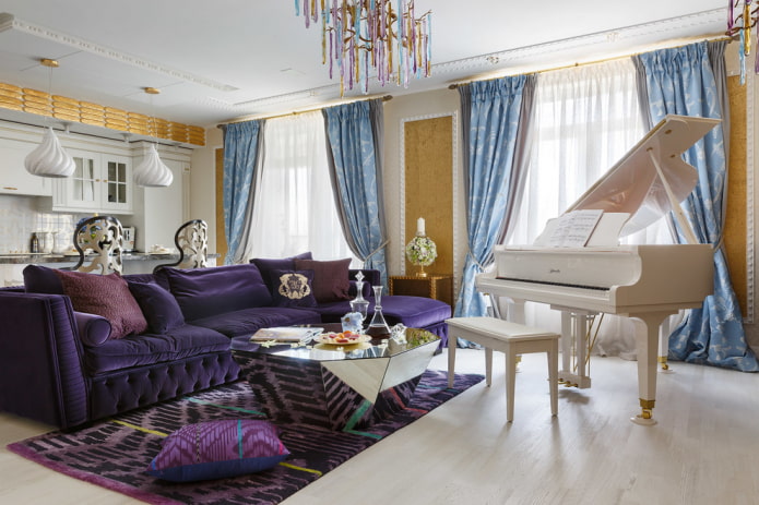 purple sofa in the interior in the fusion style