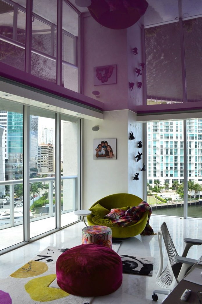 purple stretch ceiling in the interior