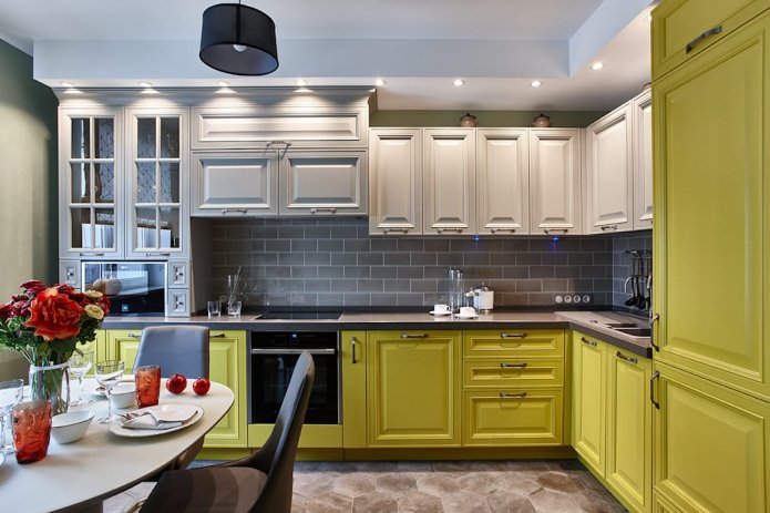 colored kitchen in a classic style