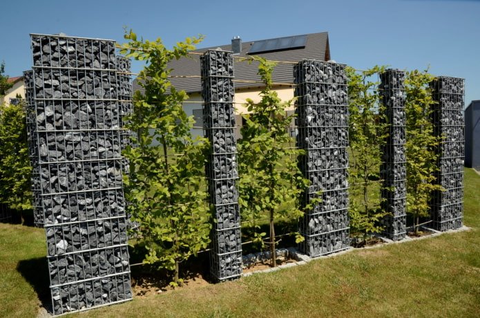 high gabions in landscape design