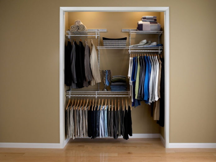 Storage room-wardrobe