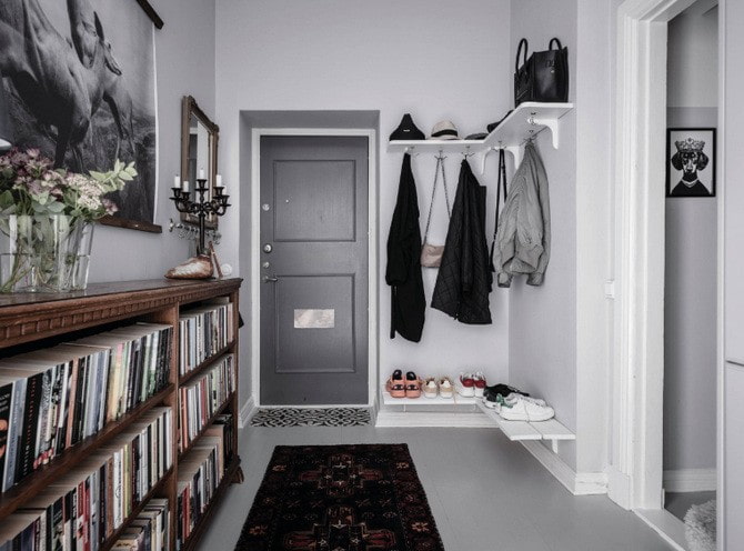 dressing room in the corner of the hallway interior