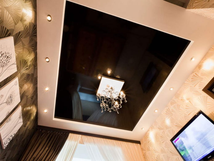glossy tension web with plasterboard around the perimeter