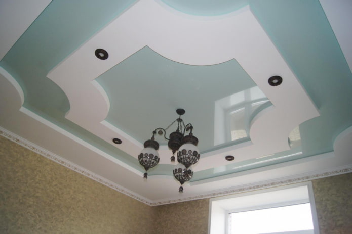 plasterboard construction with glossy stretch fabric